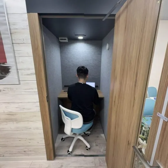 勉強カフェ 東大阪瓢箪山スタジオ 写真