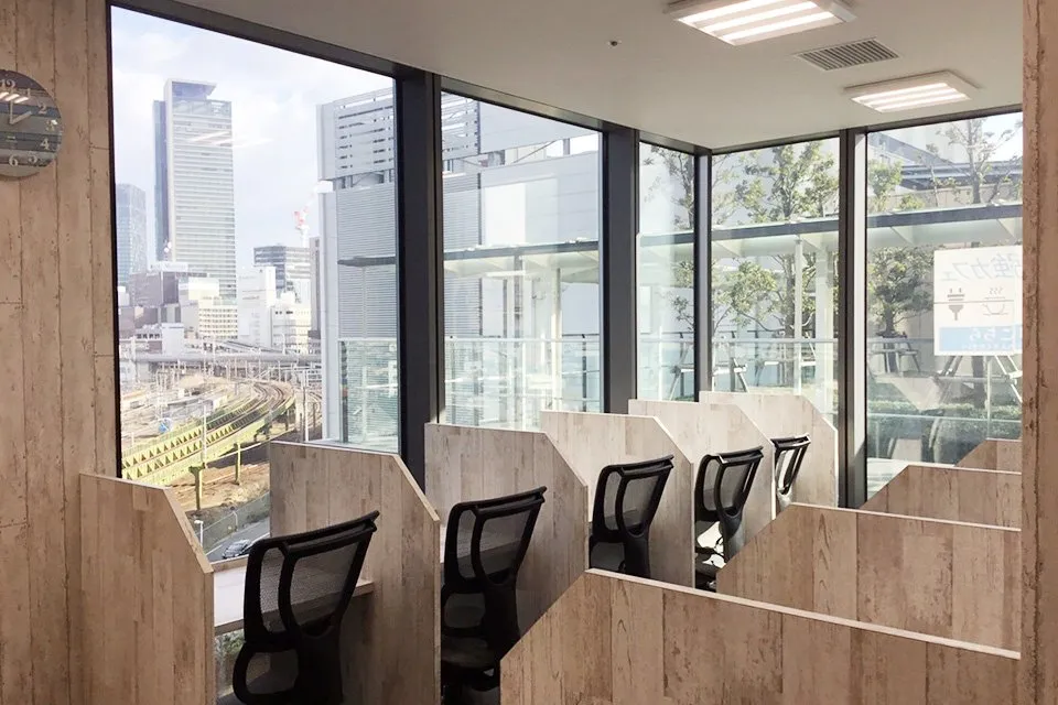 勉強カフェ 名古屋グローバルゲートスタジオ 写真