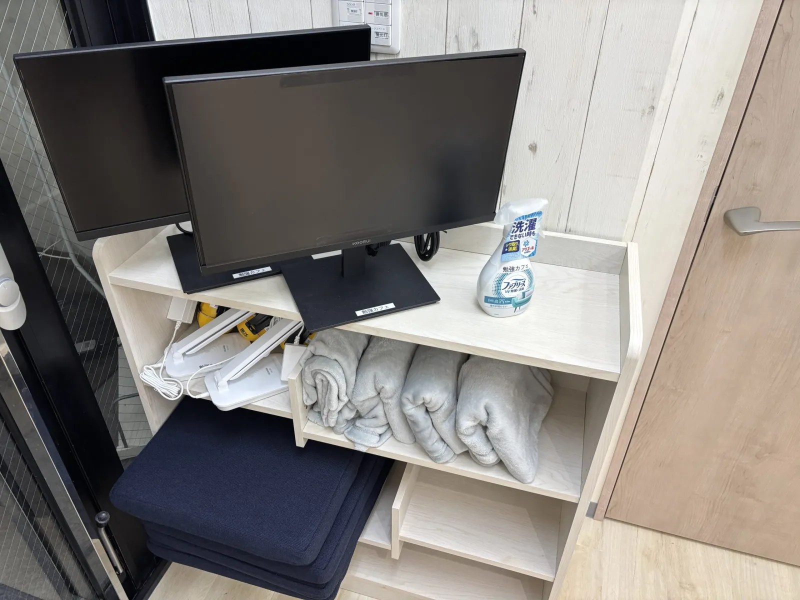 勉強カフェ 堺なかもず 写真
