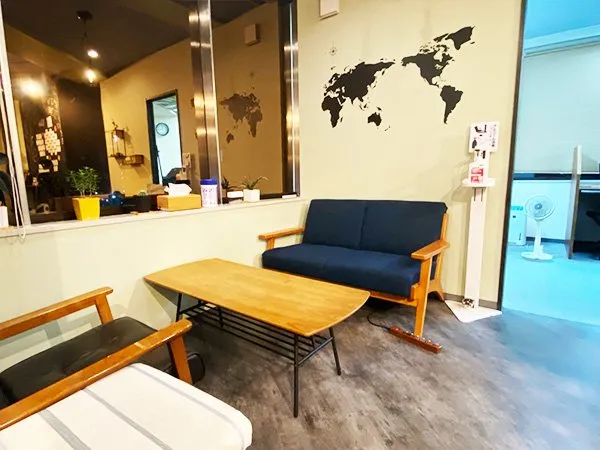 勉強カフェ 新宿スタジオ（南口店） 写真