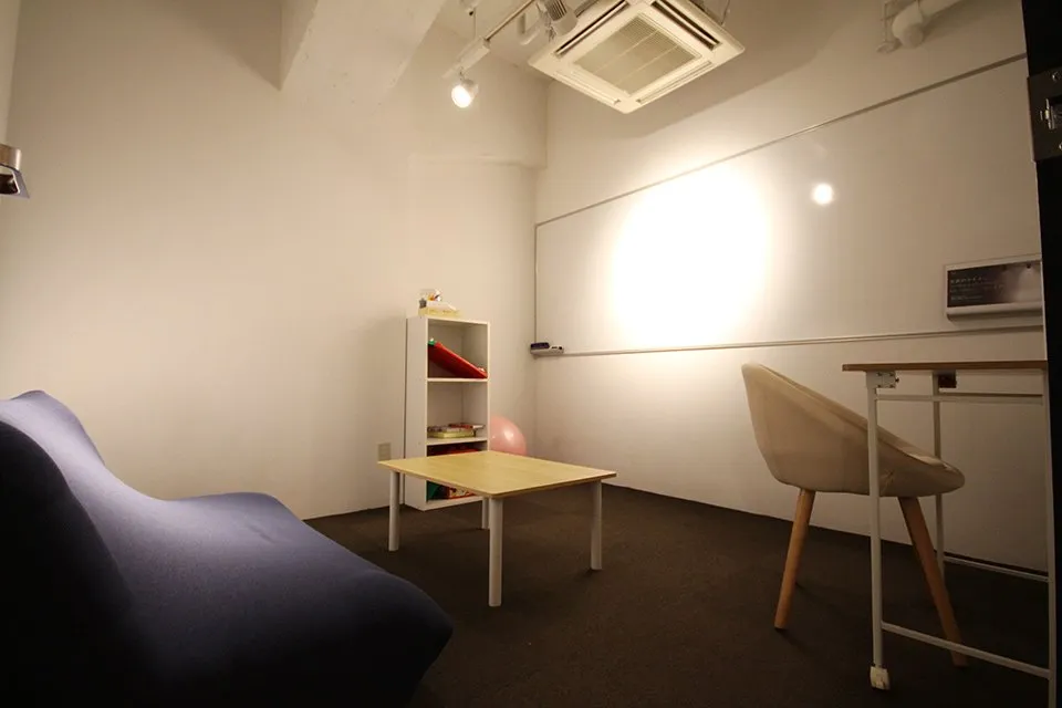 勉強カフェ 横浜関内スタジオ 写真