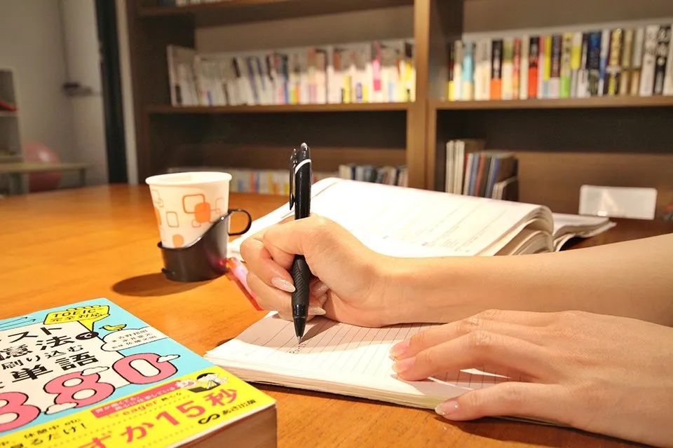 勉強カフェ 横浜関内スタジオ 写真