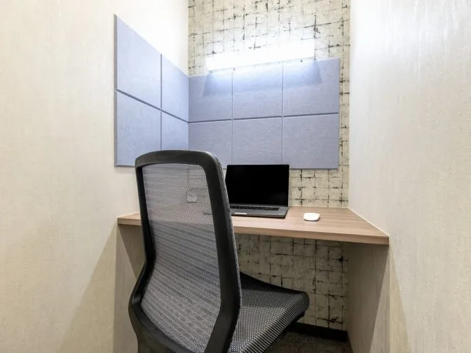 BIZcomfort府中 写真
