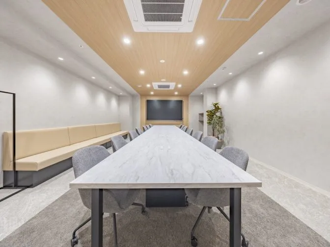 BIZcomfort北浜 写真