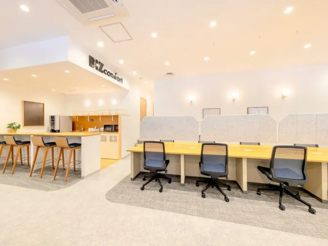 BIZcomfort西新宿 写真