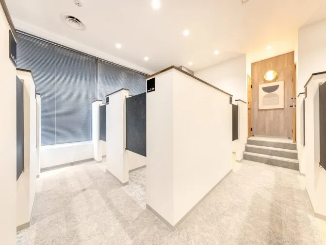 BIZcomfort西新宿 写真