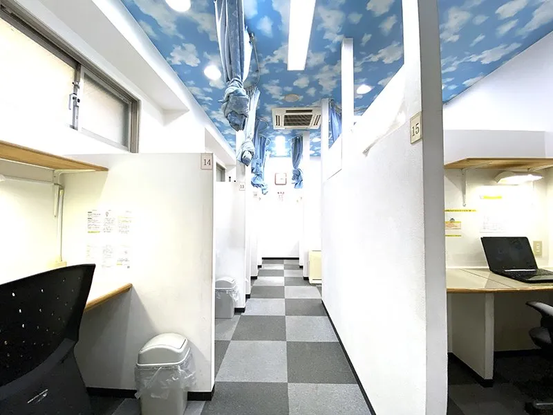 センター北駅前 自習館 写真