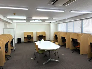 Crossing本町 写真
