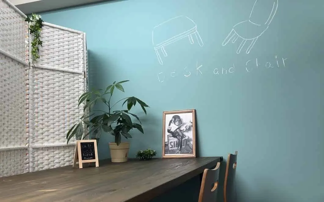 Desk and Chair 新蔵店 写真