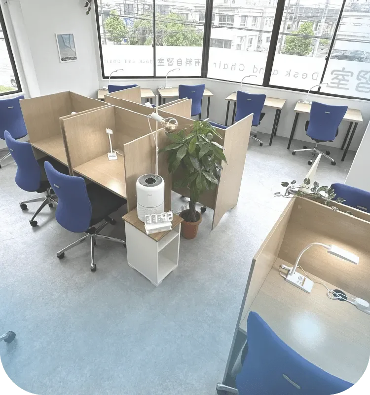 Desk and Chair 沖浜店 写真