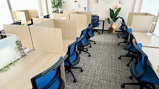 Desk and Chair 佐古駅前店 写真
