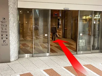 西新宿アントレサロン 写真
