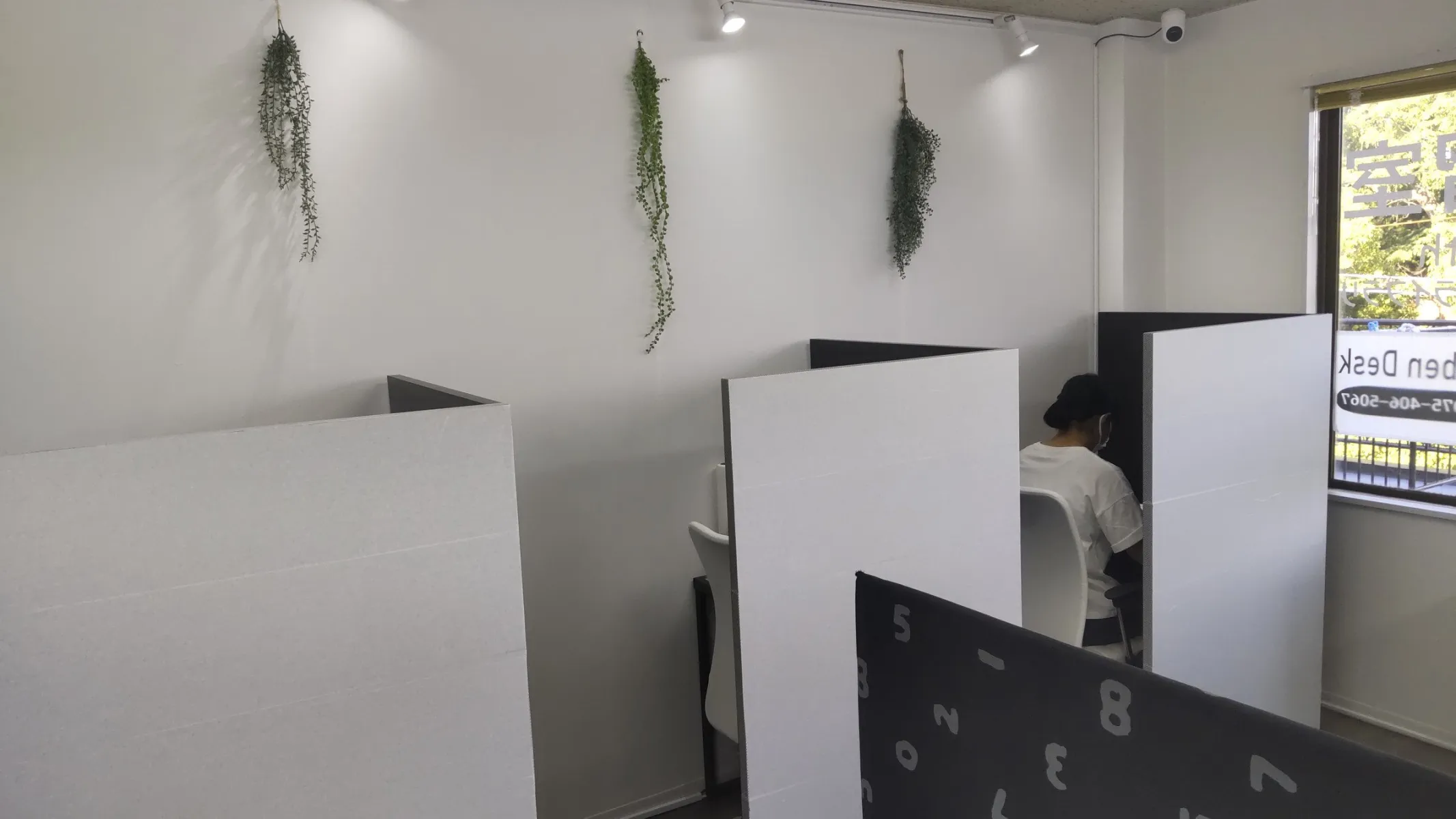 会員制自習室 Jishuben Desk 写真