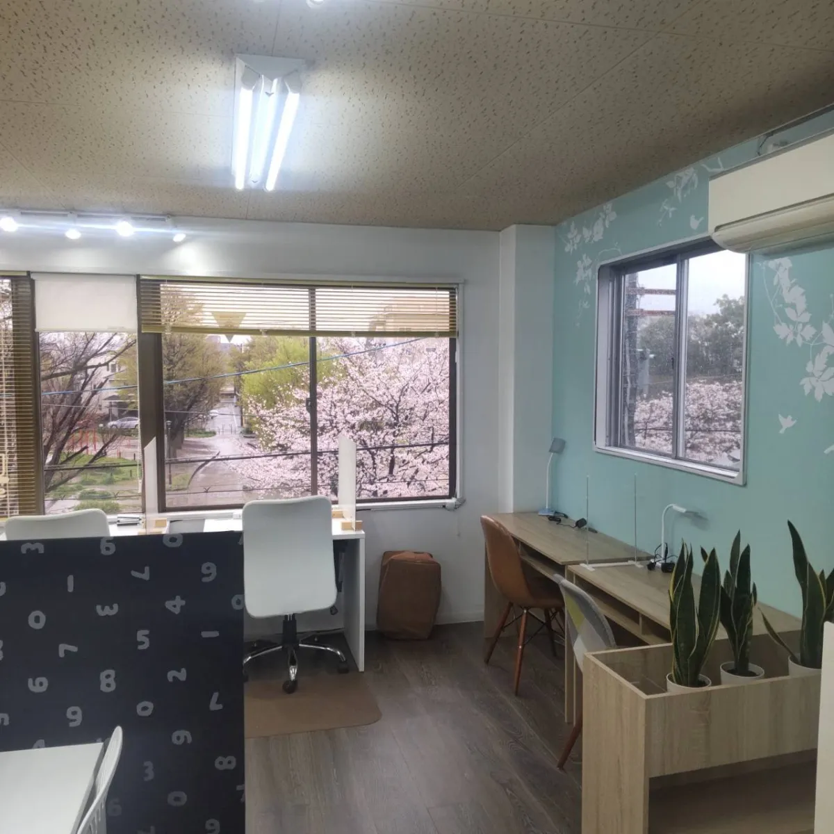 会員制自習室 Jishuben Desk 写真