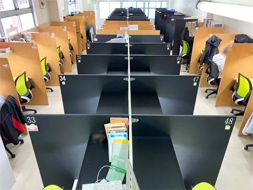 自習室倶楽部 青葉台店 写真