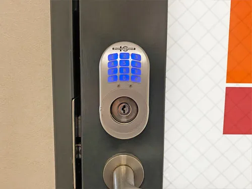 自習室倶楽部 府中店 写真