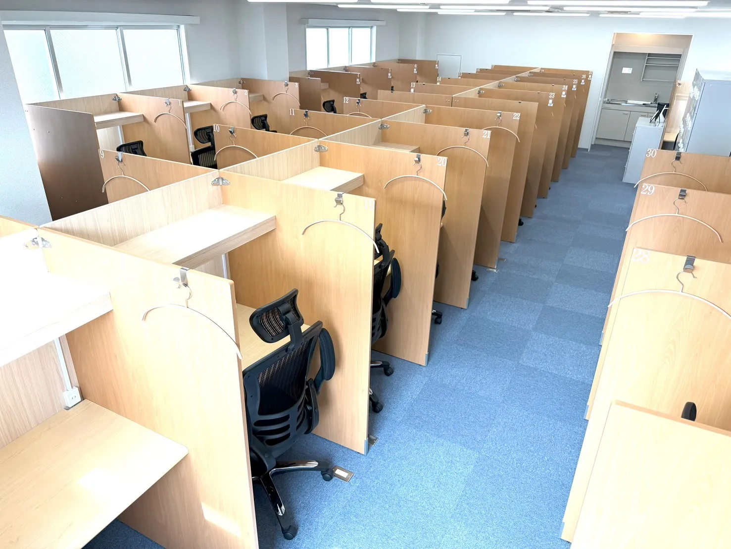 自習室倶楽部 駒沢大学駅前店 写真