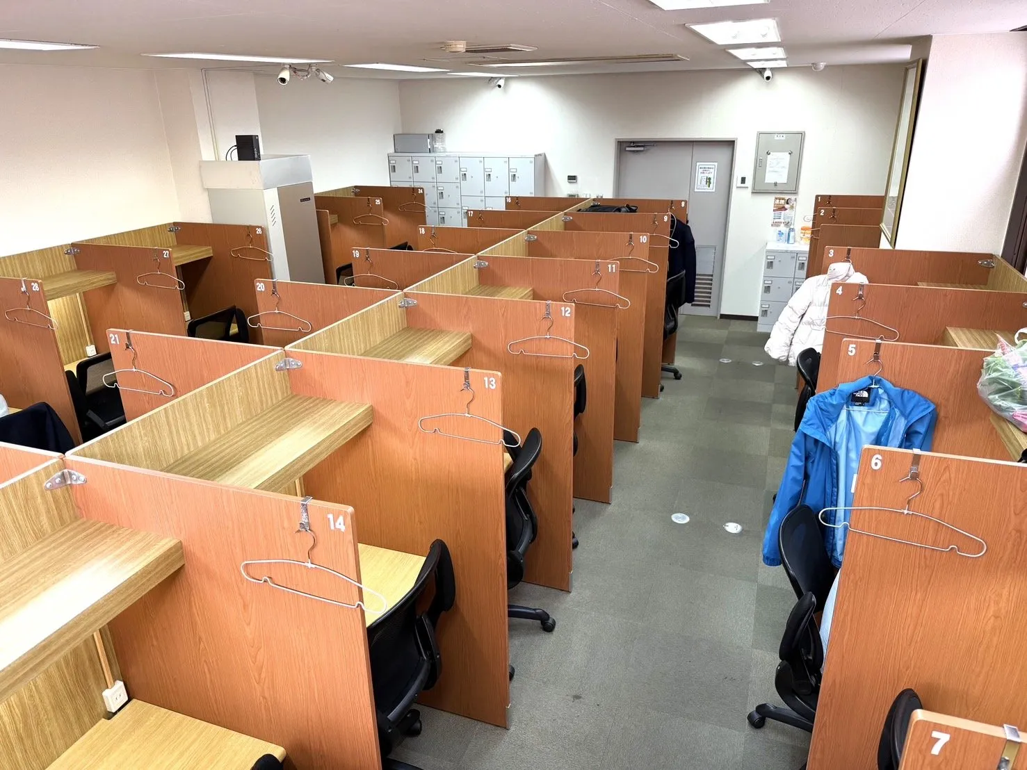 自習室倶楽部 新百合ヶ丘店 写真