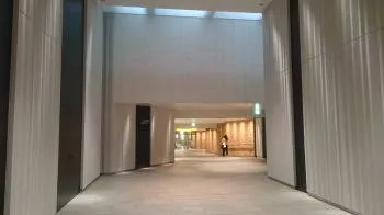 自習室大阪 梅田本店 写真