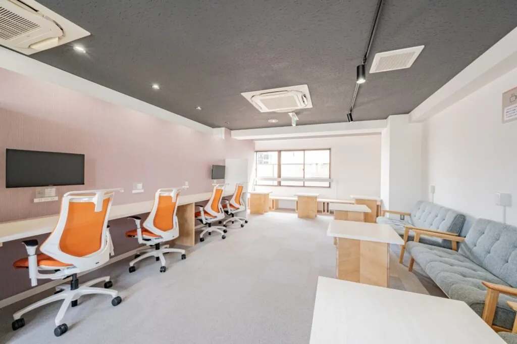 自習室 KAKOI 江戸川橋駅前店 写真