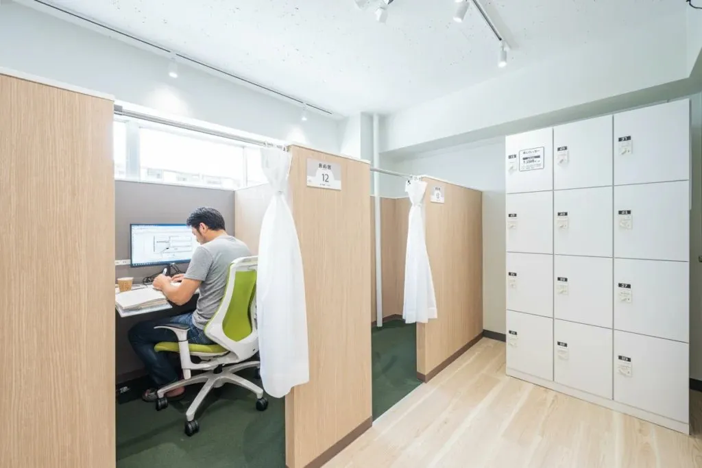 自習室 KAKOI 巣鴨駅前店 写真