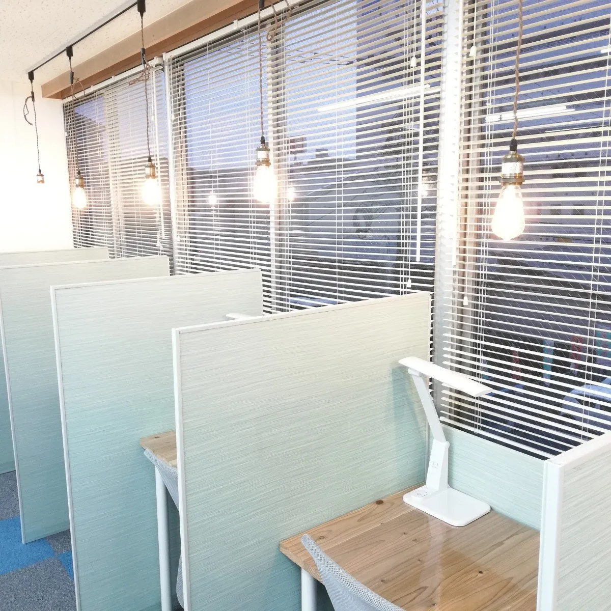 まち図書カフェ 東広島room