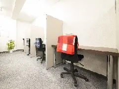 おとな自習室 自習室えさか 女性専用室 写真