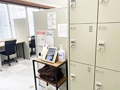 おとな自習室 自習室うめだ 中津駅前店 写真