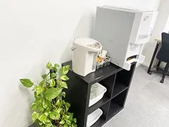おとな自習室 自習室うめだ 中津駅前店 写真