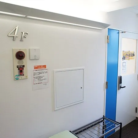 自習室プラス 本町 写真