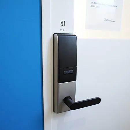 自習室プラス 本町 写真