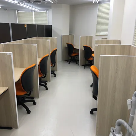 自習室プラス 伊丹 写真