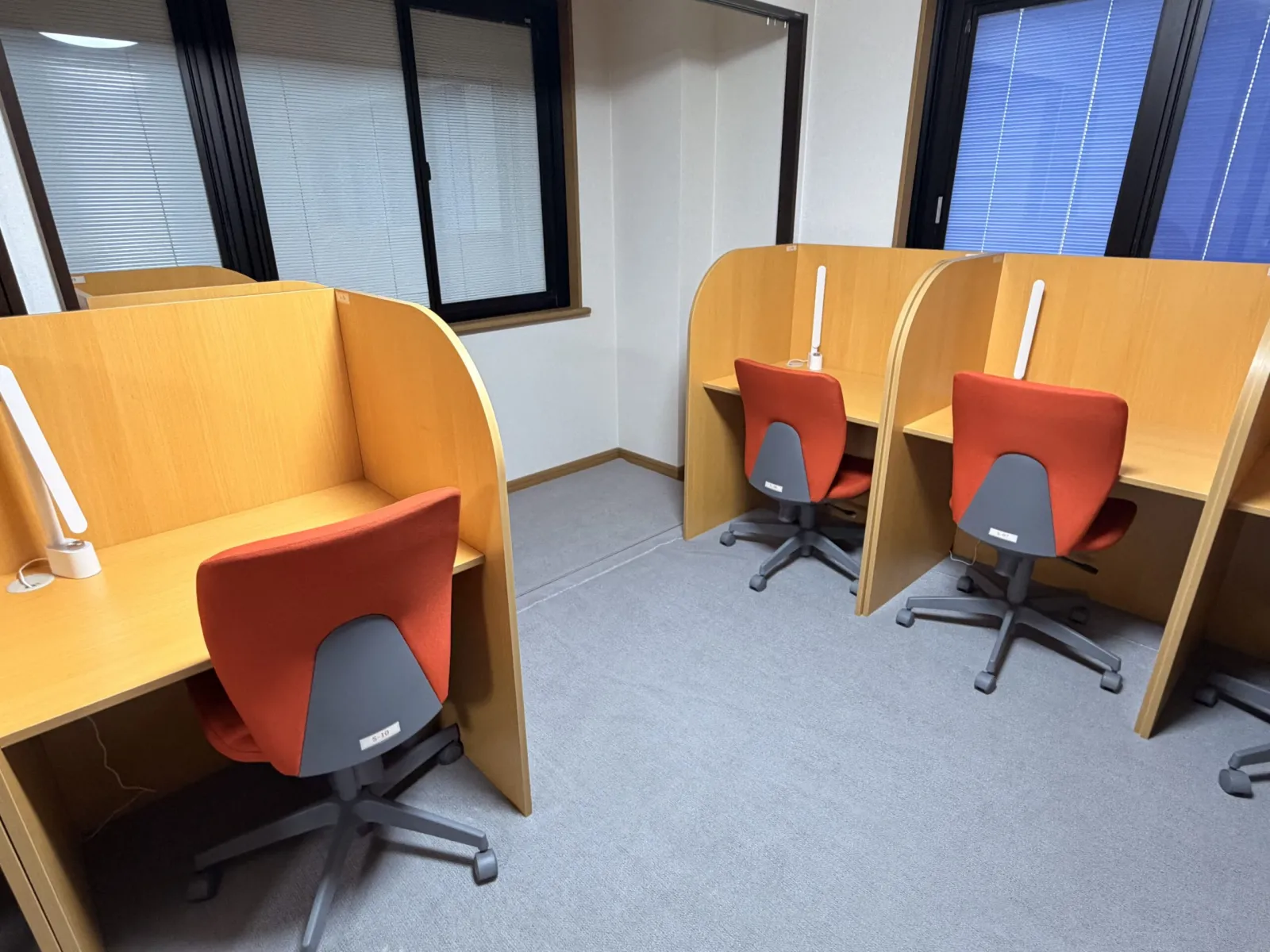 自習室プラス 川西 写真