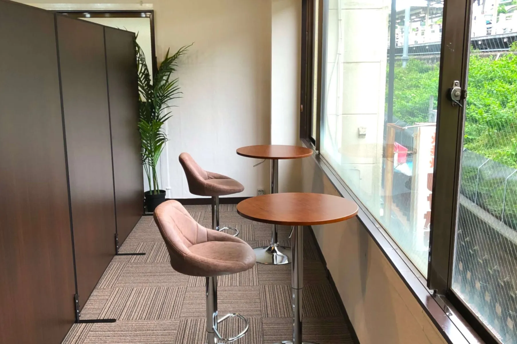 会員制自習室 ＋workspace 綱島西口店 写真