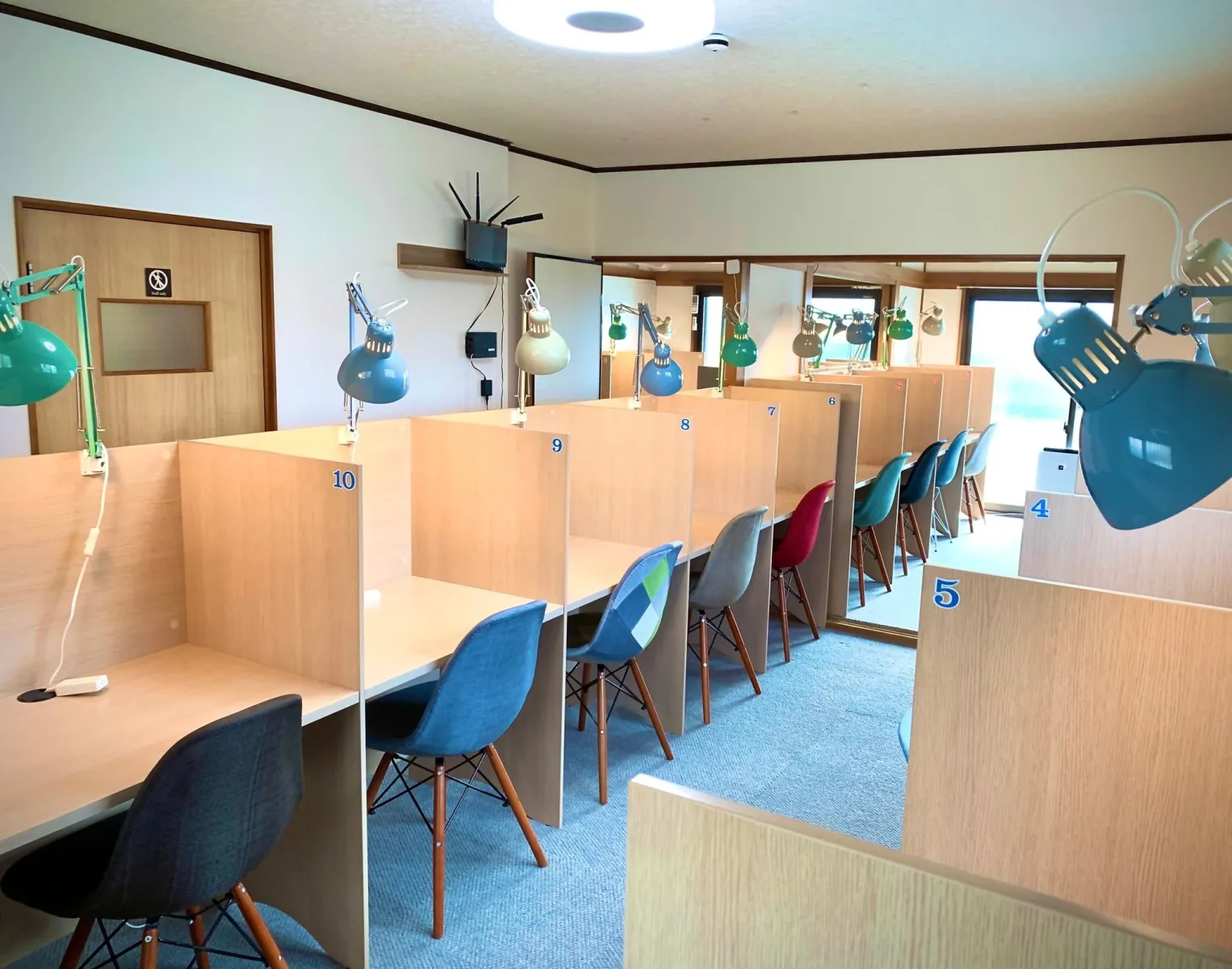 静かな自習室 東浦和店 写真