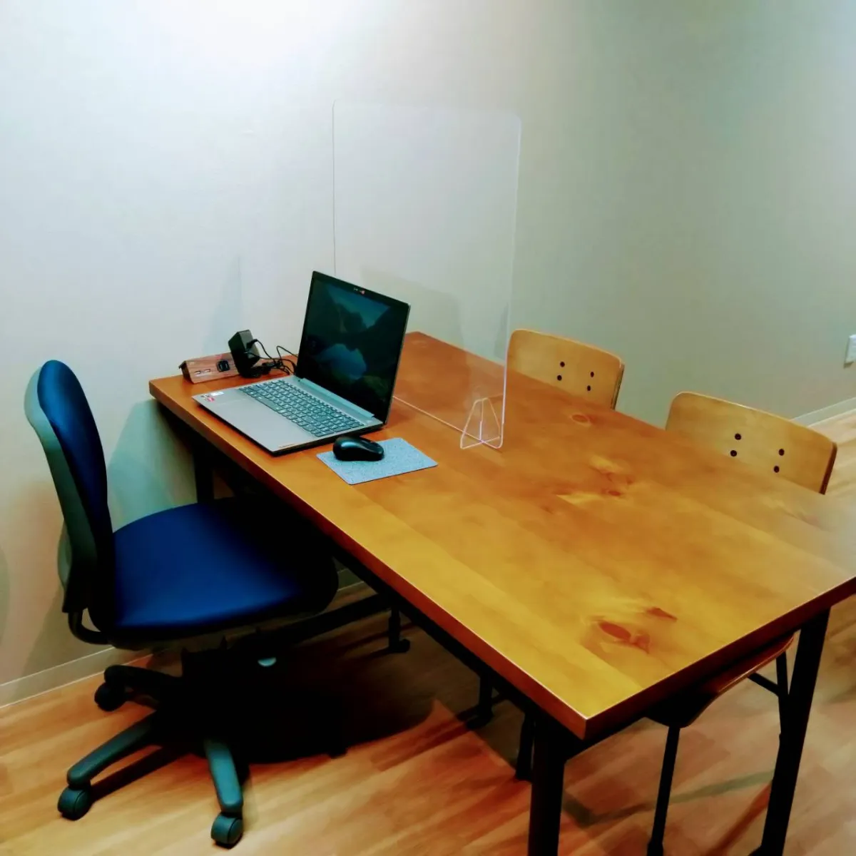 The Study Konan 写真