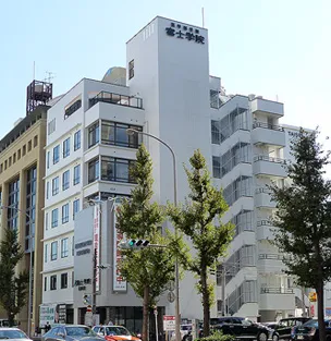 富士学院 福岡校